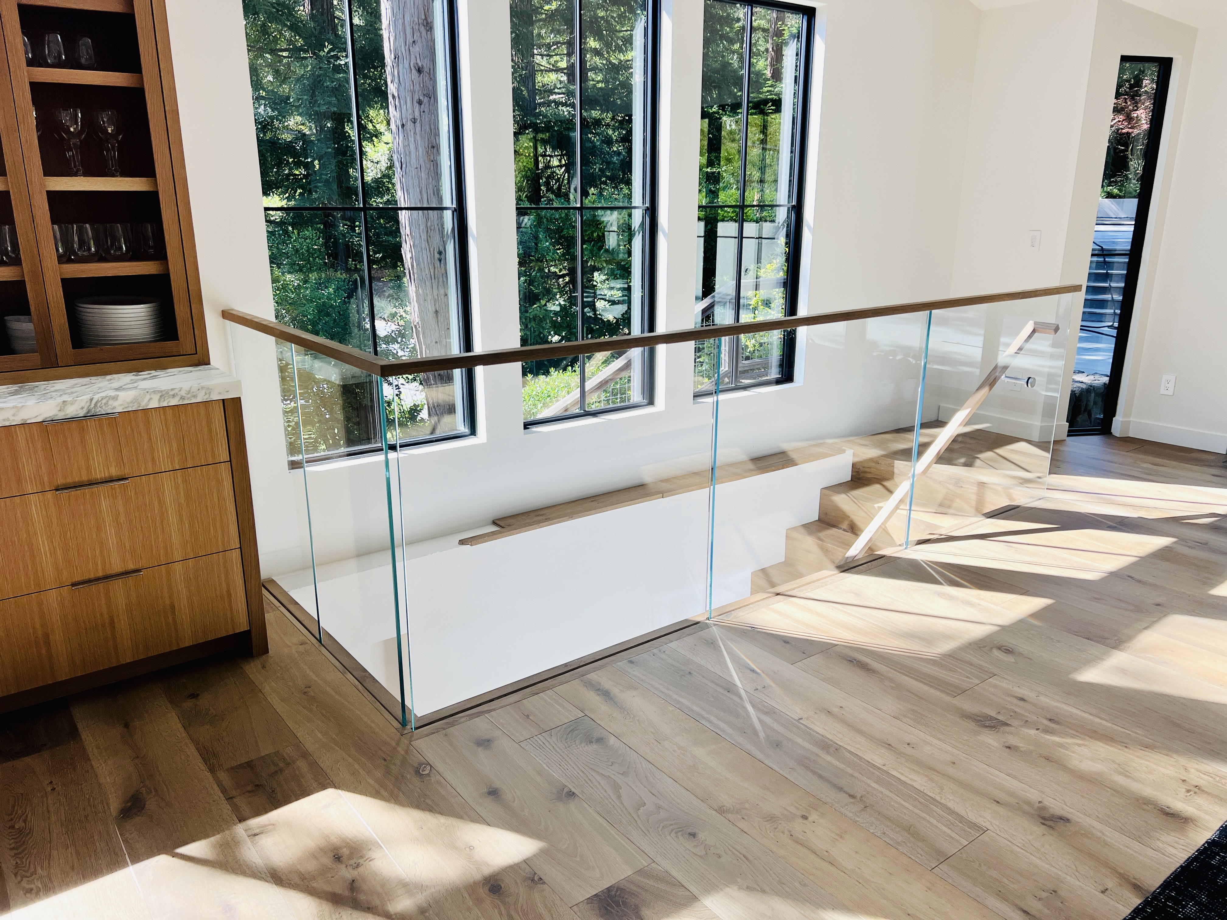 Recess Platform Railing Recessed Mount Glass Railing | Vantage Stairs & Railing