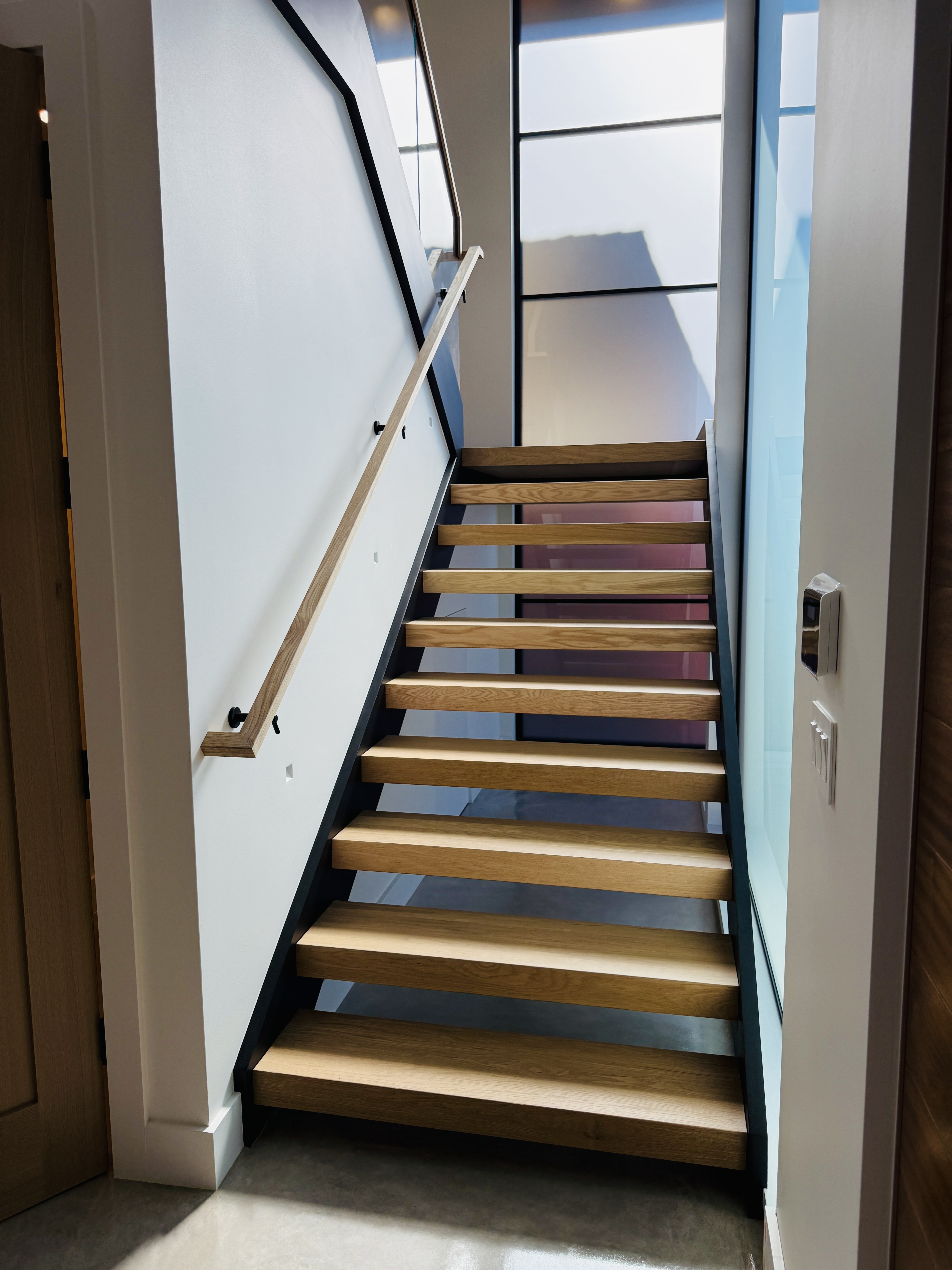 Duo Railing Floating Staircase with Glass Railing | Vantage Stairs & Railing