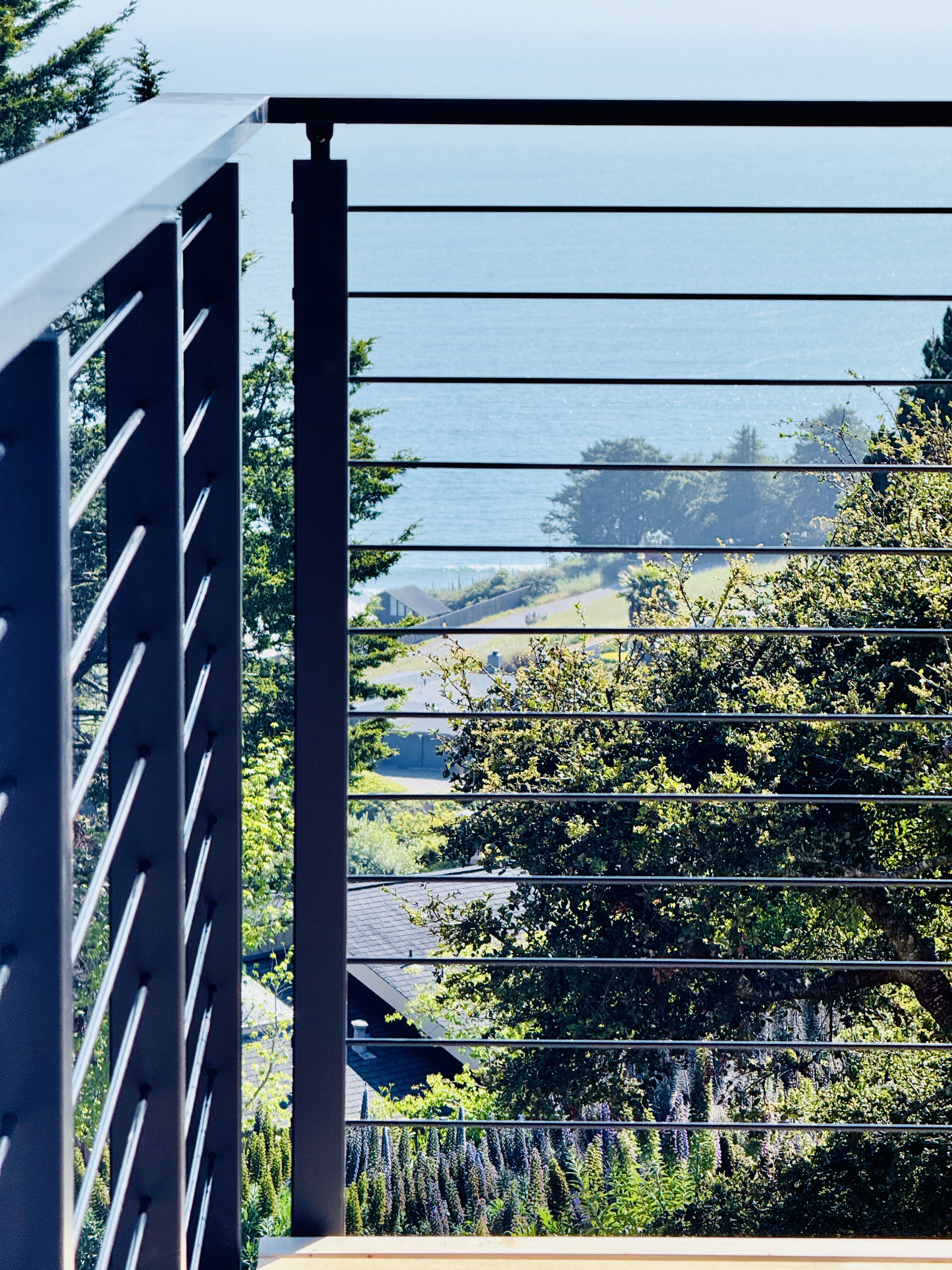 Rod Raling Exterior Rod Railing Overlooking Pacific Ocean | Vantage Stairs & Railing