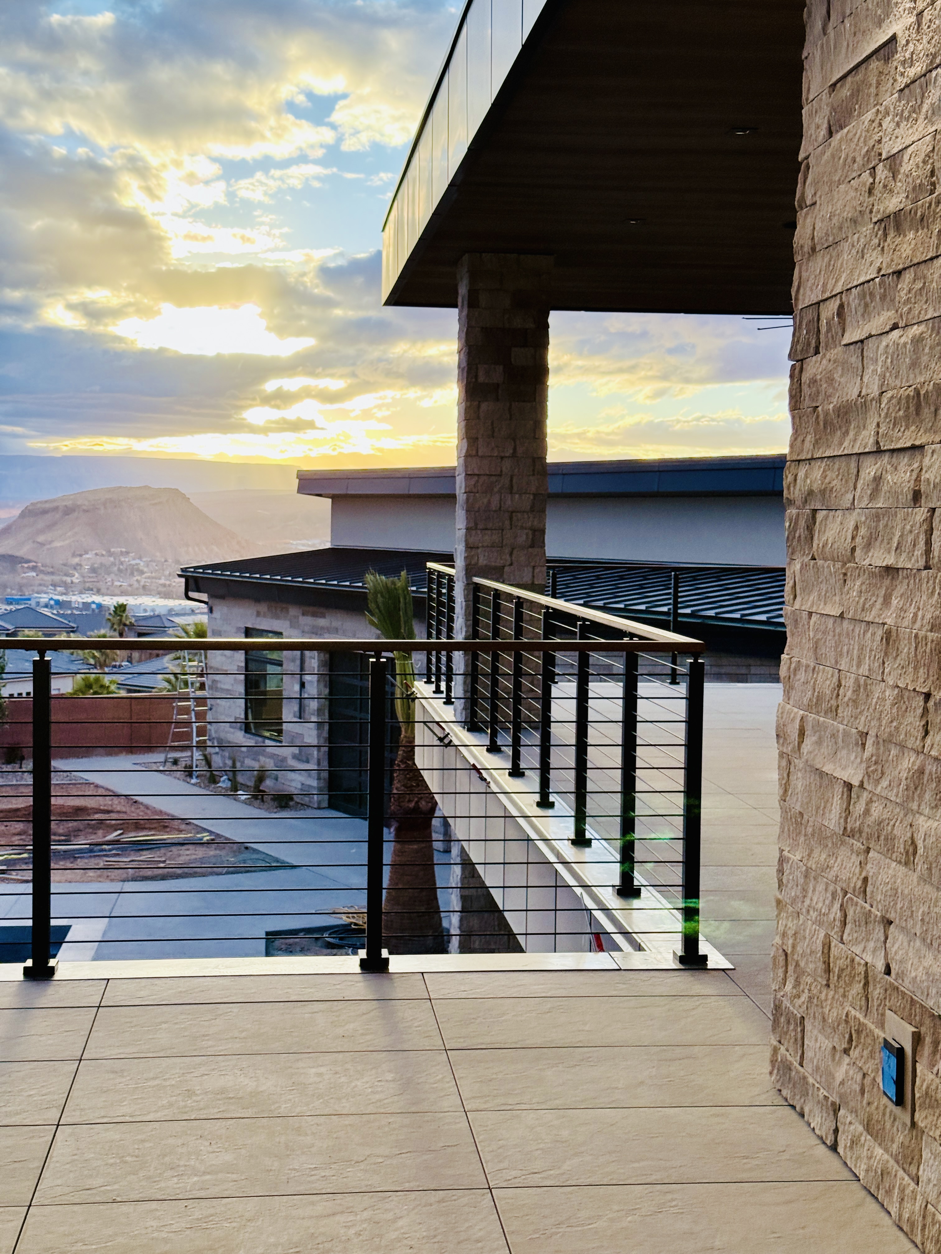 Rod Railing Systems Exterior Rod Railing | Vantage Stairs & Railing