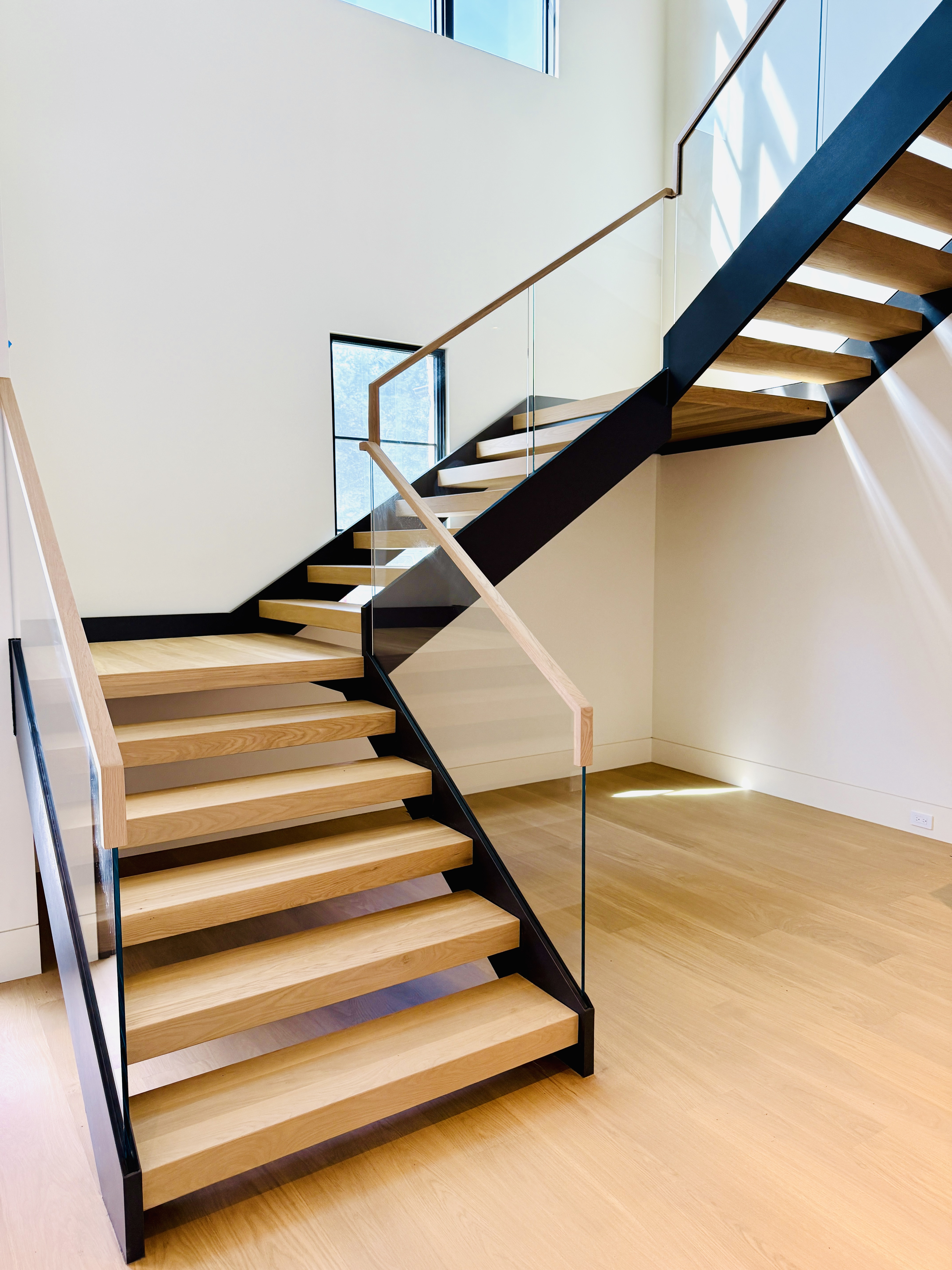 Duo Railing Floating U Staircase with Glass Railing | Vantage Stairs & Railing